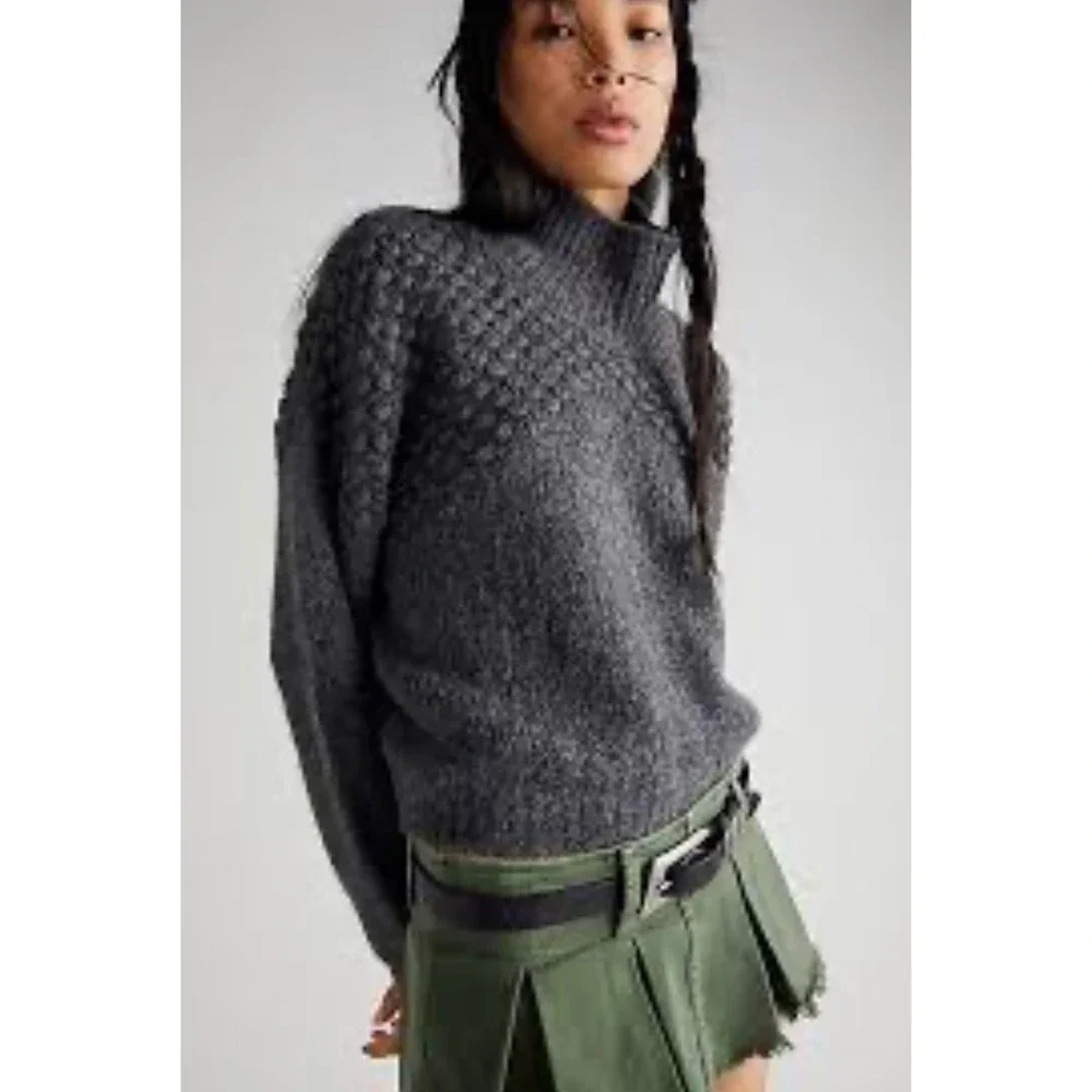 FREE PEOPLE Bradley Sweater Women Small Dark Gray Cropped Long Sleeve Turtleneck